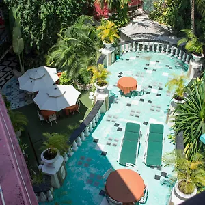 https://maya-del-mar.quintano-roohotels.com